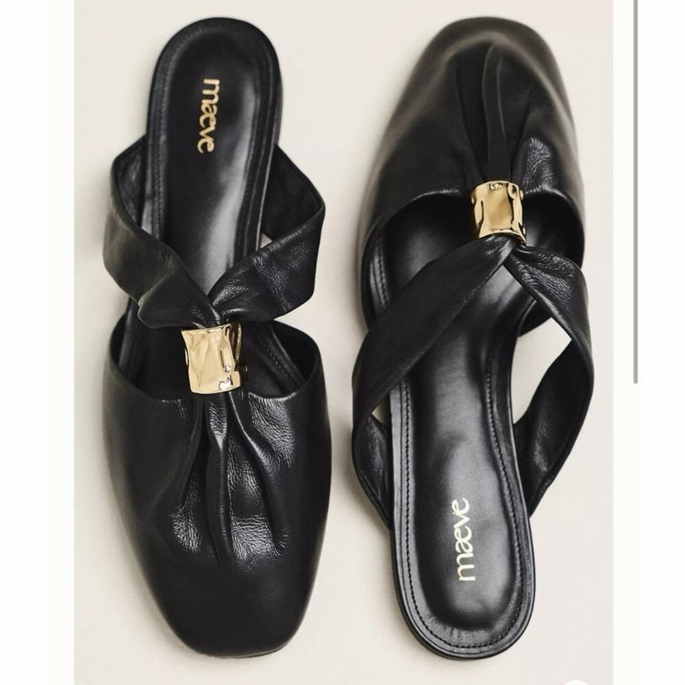 Maeve Hardware Closed-Toe Sliders Black Leather Mules Gold Hardware EU 37 6-6,5